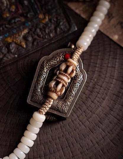 EverestArtStudios – 108 Bead Tibetan Prayer Bracelet – White Jade Bodhi Seed Mala