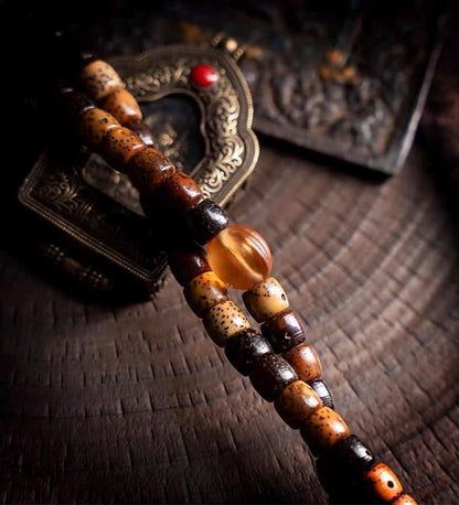 EverestArtStudios Vintage Star & Moon Bodhi Seed Mala Bracelet – 108 Beads | Tibetan Style Meditation Bracelet | Natural Bodhi Root