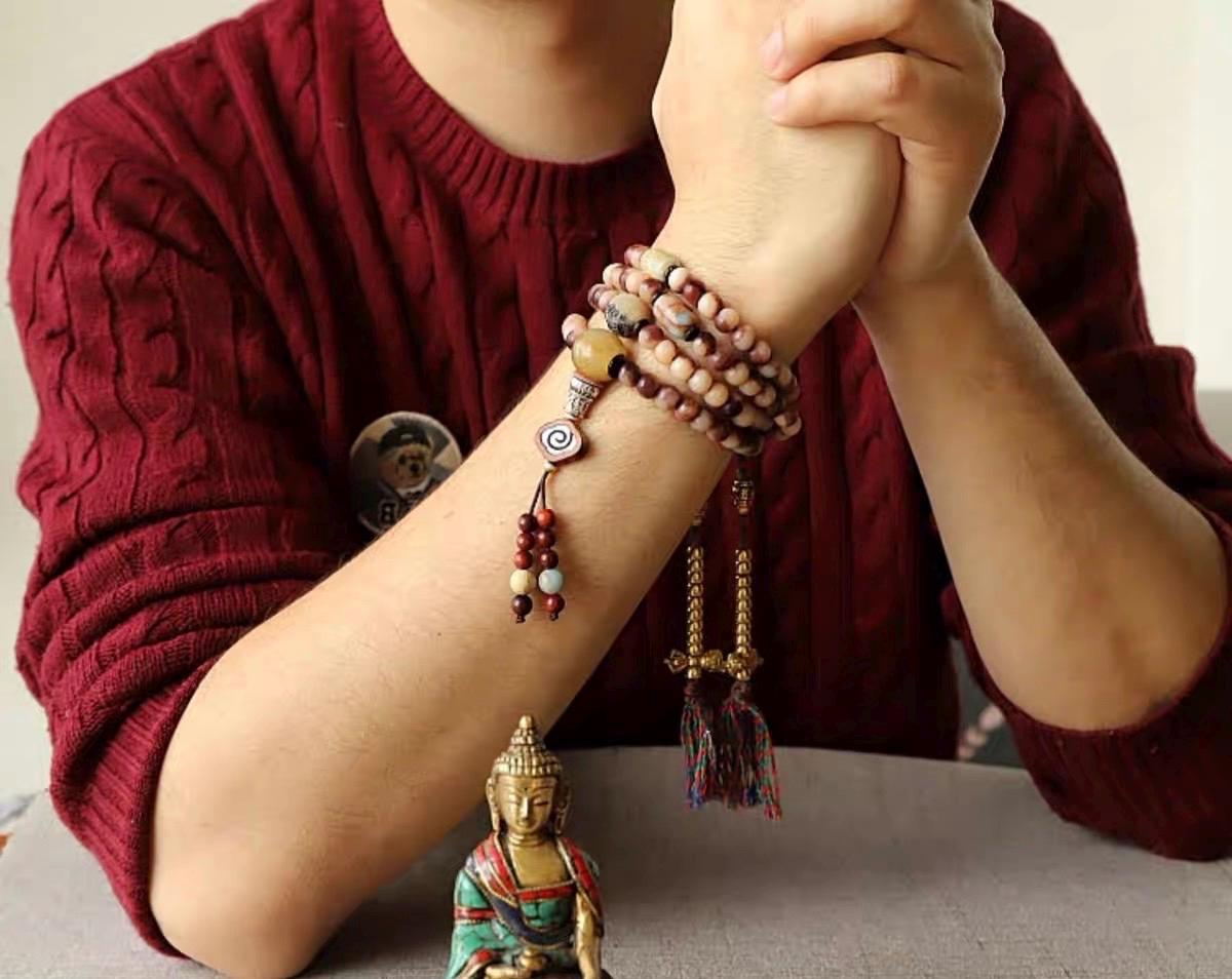 EverestArtStudios Reclaimed Tibetan Natural Camel Bone 108 Mala Beads Handmade Prayer Bracelet Meditation Necklace