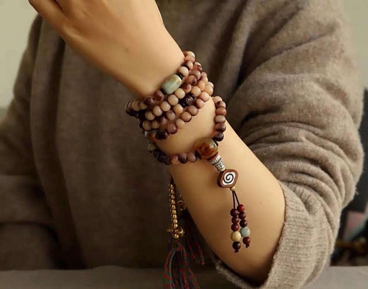 EverestArtStudios Reclaimed Tibetan Natural Camel Bone 108 Mala Beads Handmade Prayer Bracelet Meditation Necklace