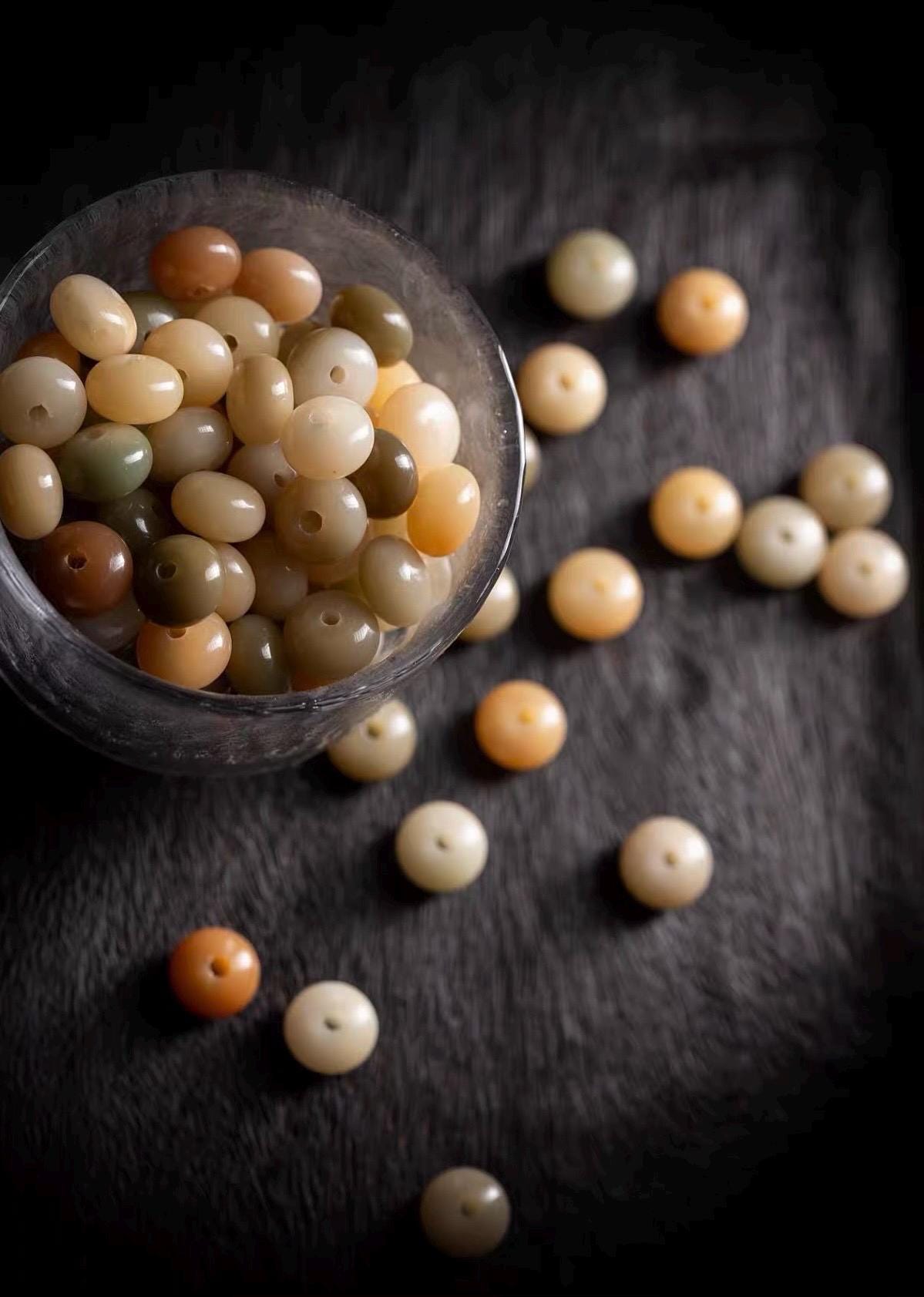 EverestArtStudios – Natural White Bodhi Root 108 Mala Beads | Tibetan Buddhist Prayer Necklace | Handcrafted Spiritual Mala