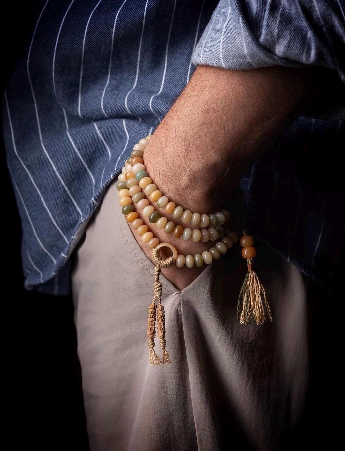 EverestArtStudios – Natural White Bodhi Root 108 Mala Beads | Tibetan Buddhist Prayer Necklace | Handcrafted Spiritual Mala