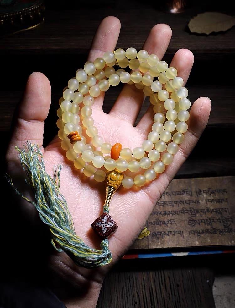 EverestArtStudios Natural Tibetan Sheep Horn Mala 108 Beads, Buddhist Prayer Beads, Handmade Meditation Mala, Tibetan Rosary, Spiritual Gift