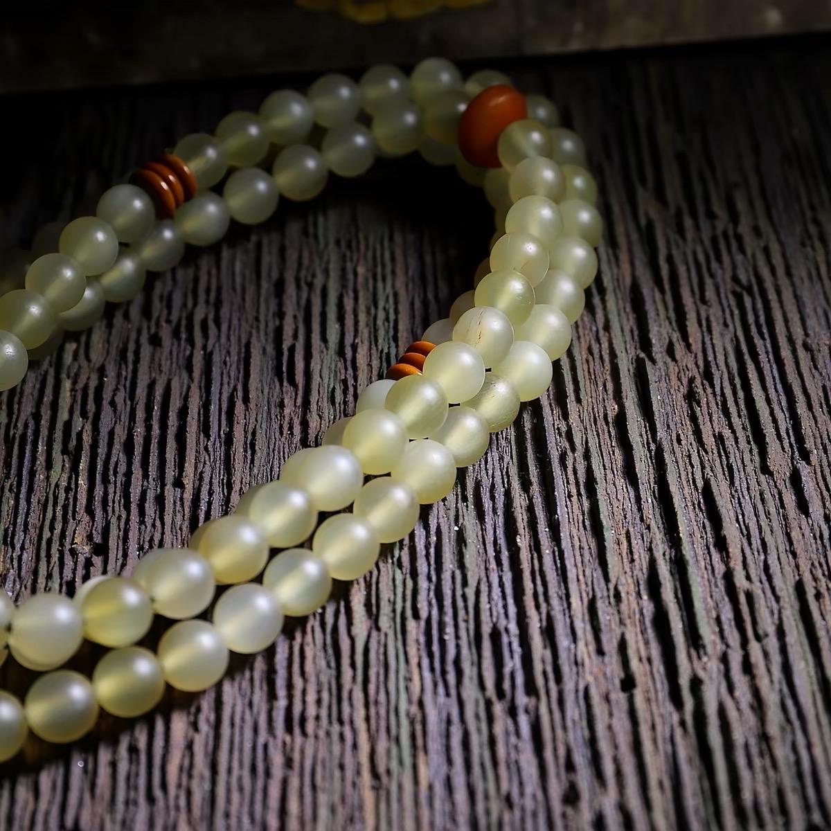 EverestArtStudios Natural Tibetan Sheep Horn Mala 108 Beads, Buddhist Prayer Beads, Handmade Meditation Mala, Tibetan Rosary, Spiritual Gift