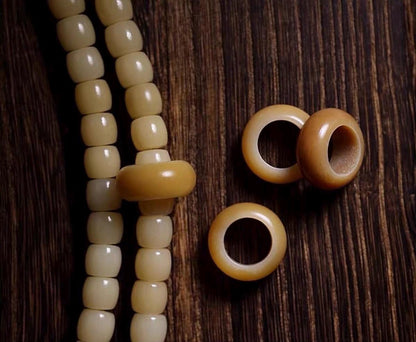 EverestArtStudios Natural White Bodhi Root 108 Bead Bracelet, Tibetan Prayer Mala, Wrap Meditation Bracelet, Buddhist Mala Necklace