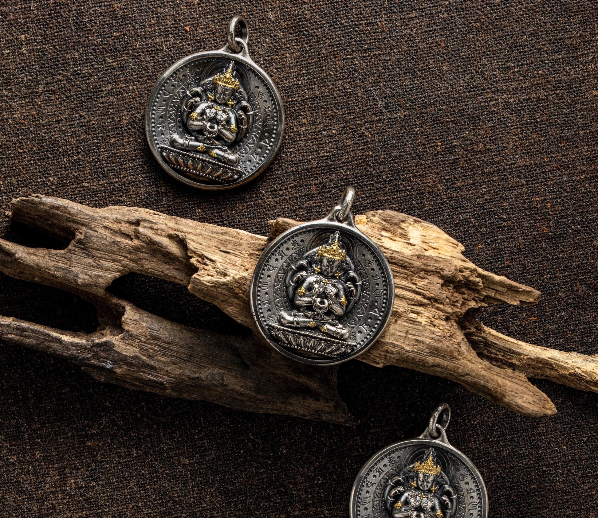 12 Armed Manjushri Pendant 925 Silver 24k Gold Plated, Wisdom Heart Protection Wheel Amulet, Vintage Sacred Buddhist Jewelry Gift