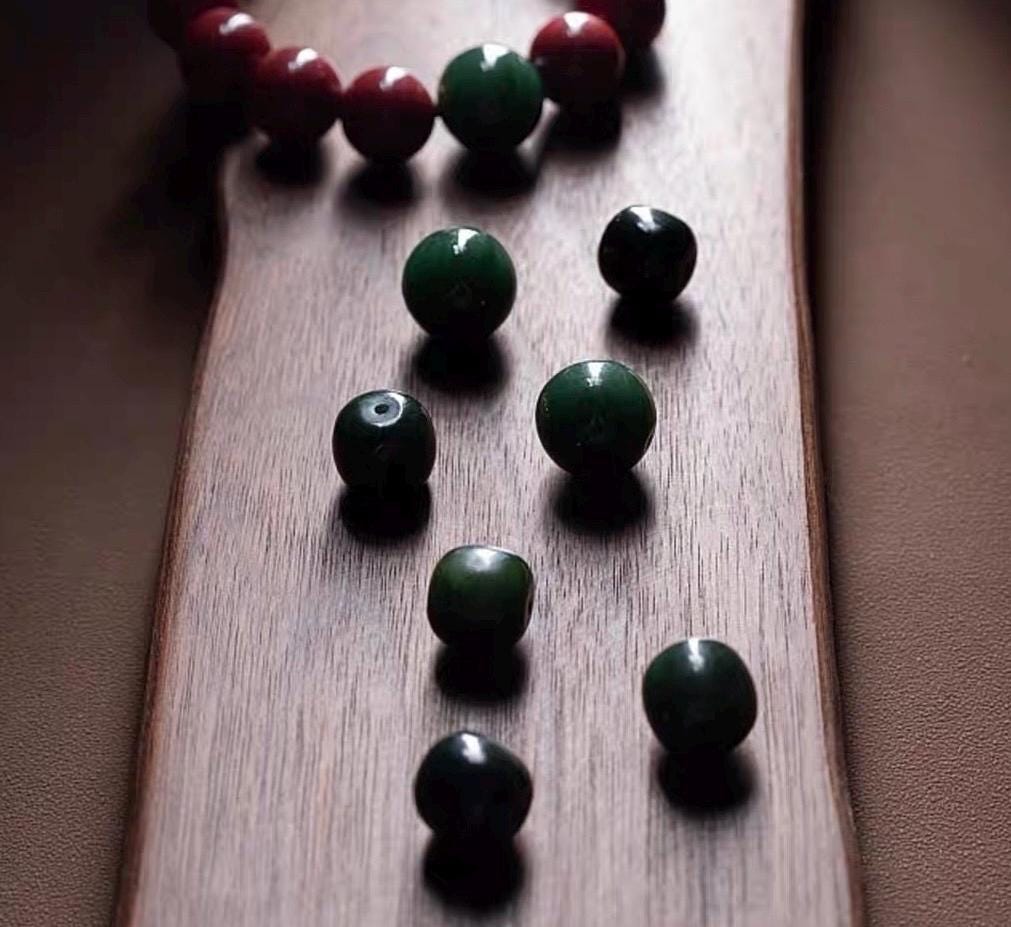 EverestArtStudios Red 108 Mala Beads – 6mm Tibetan Buddhist Prayer Mala with Green Accent Beads