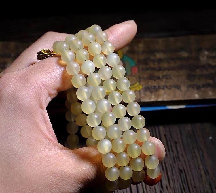 EverestArtStudios Natural Tibetan Sheep Horn Mala 108 Beads, Buddhist Prayer Beads, Handmade Meditation Mala, Tibetan Rosary, Spiritual Gift
