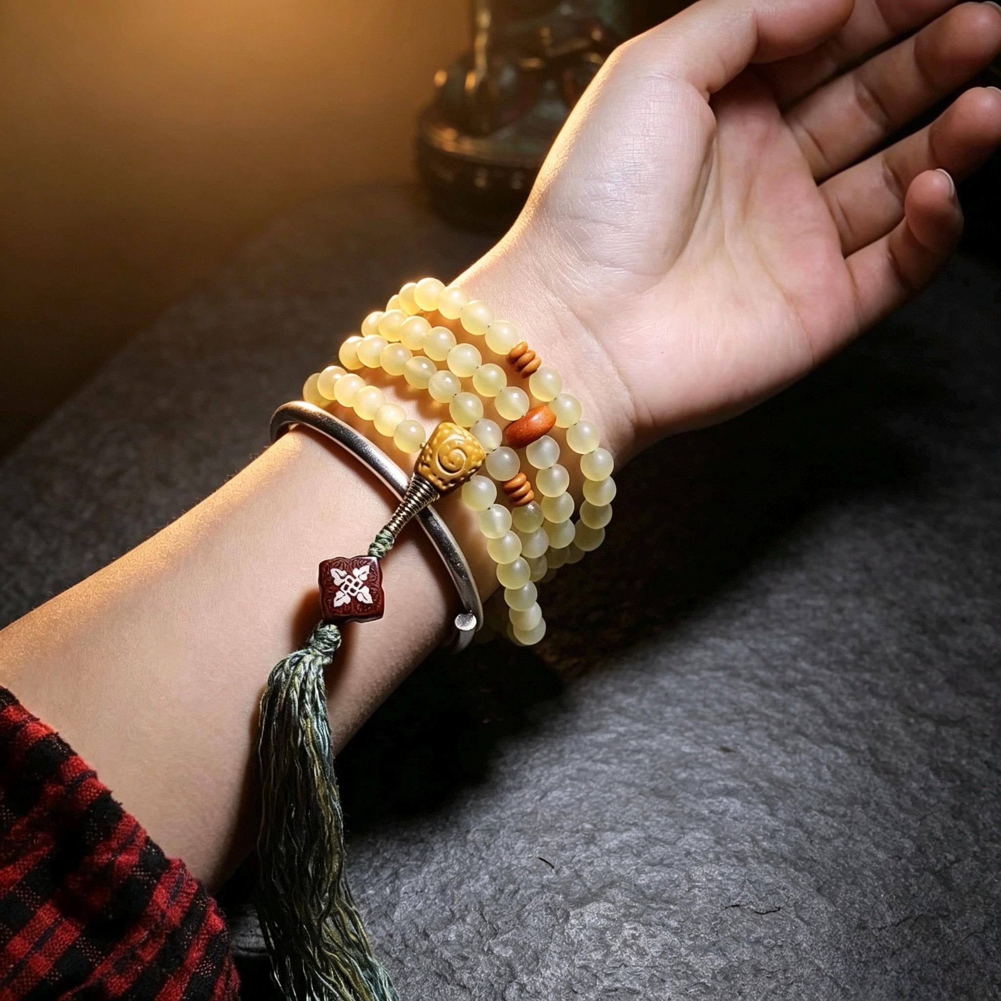 EverestArtStudios Natural Tibetan Sheep Horn Mala 108 Beads, Buddhist Prayer Beads, Handmade Meditation Mala, Tibetan Rosary, Spiritual Gift