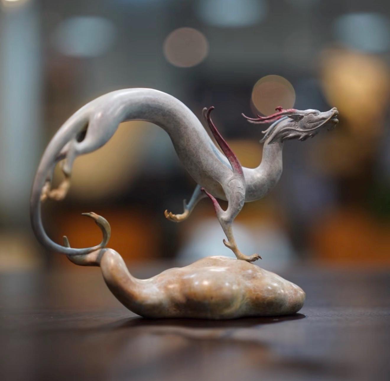 EverestArtStudios Roaming Chinese Dragon Sculpture Hand-Cast Oriental Art Decor