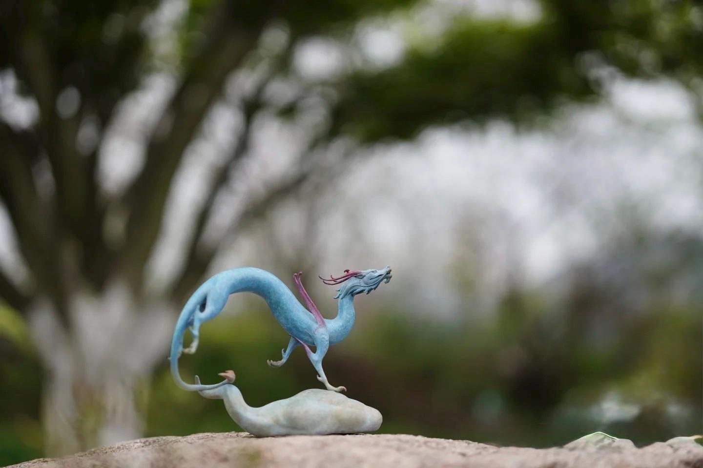 EverestArtStudios Roaming Chinese Dragon Sculpture Hand-Cast Oriental Art Decor