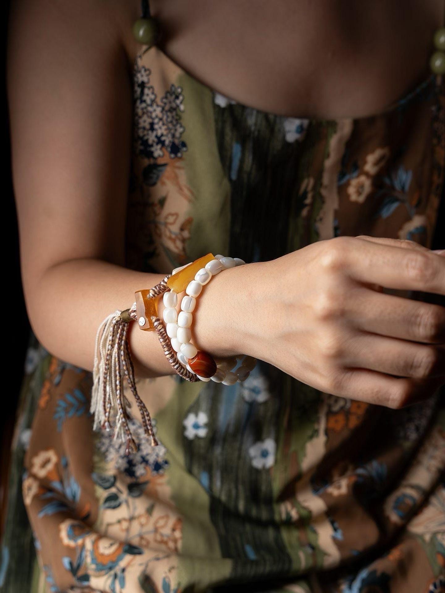 EverestArtStudios Vintage Tibetan White Mother of Pearl Raw Amber Wrap Bracelet, Agate Tassel Bracelet, 3 Wrap Unisex Boho Jewelry