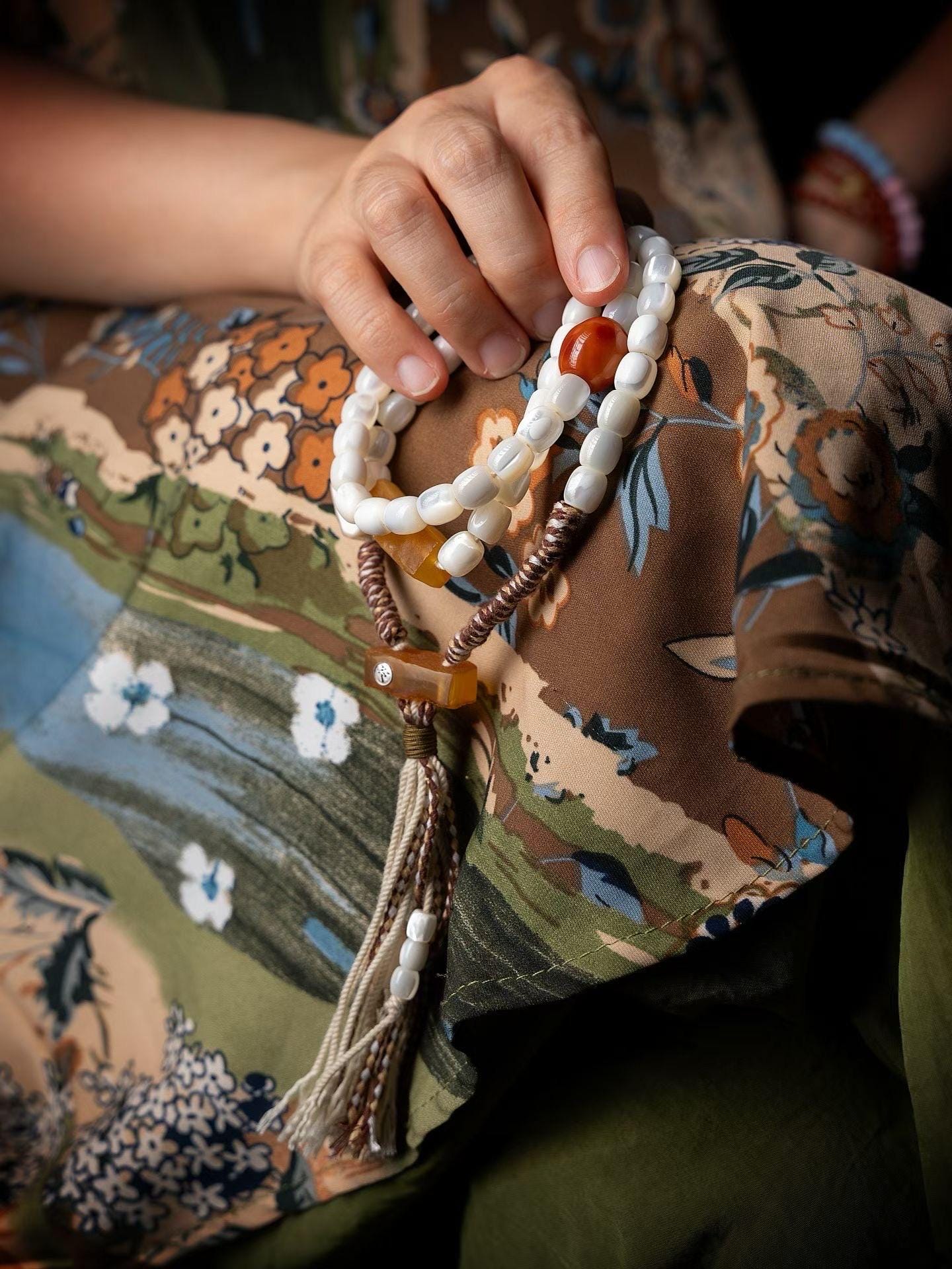 EverestArtStudios Vintage Tibetan White Mother of Pearl Raw Amber Wrap Bracelet, Agate Tassel Bracelet, 3 Wrap Unisex Boho Jewelry