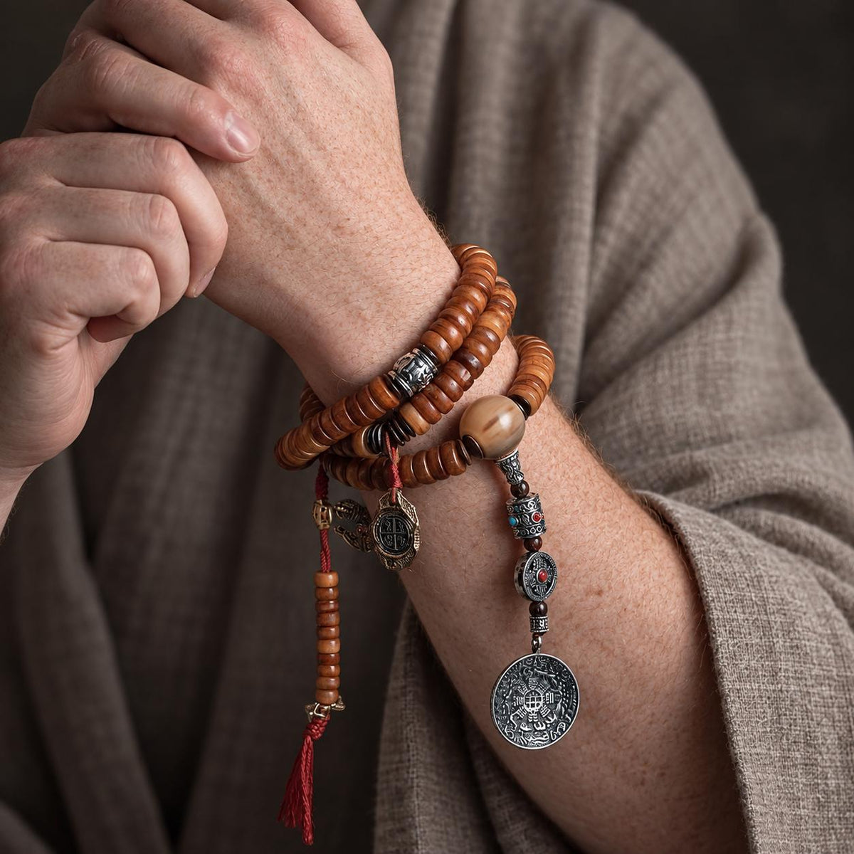 EverestArtStudios 108-Bead Yak Bone Mala Necklace, 12mm Tibetan-Style Prayer Beads, Counters and Pendants