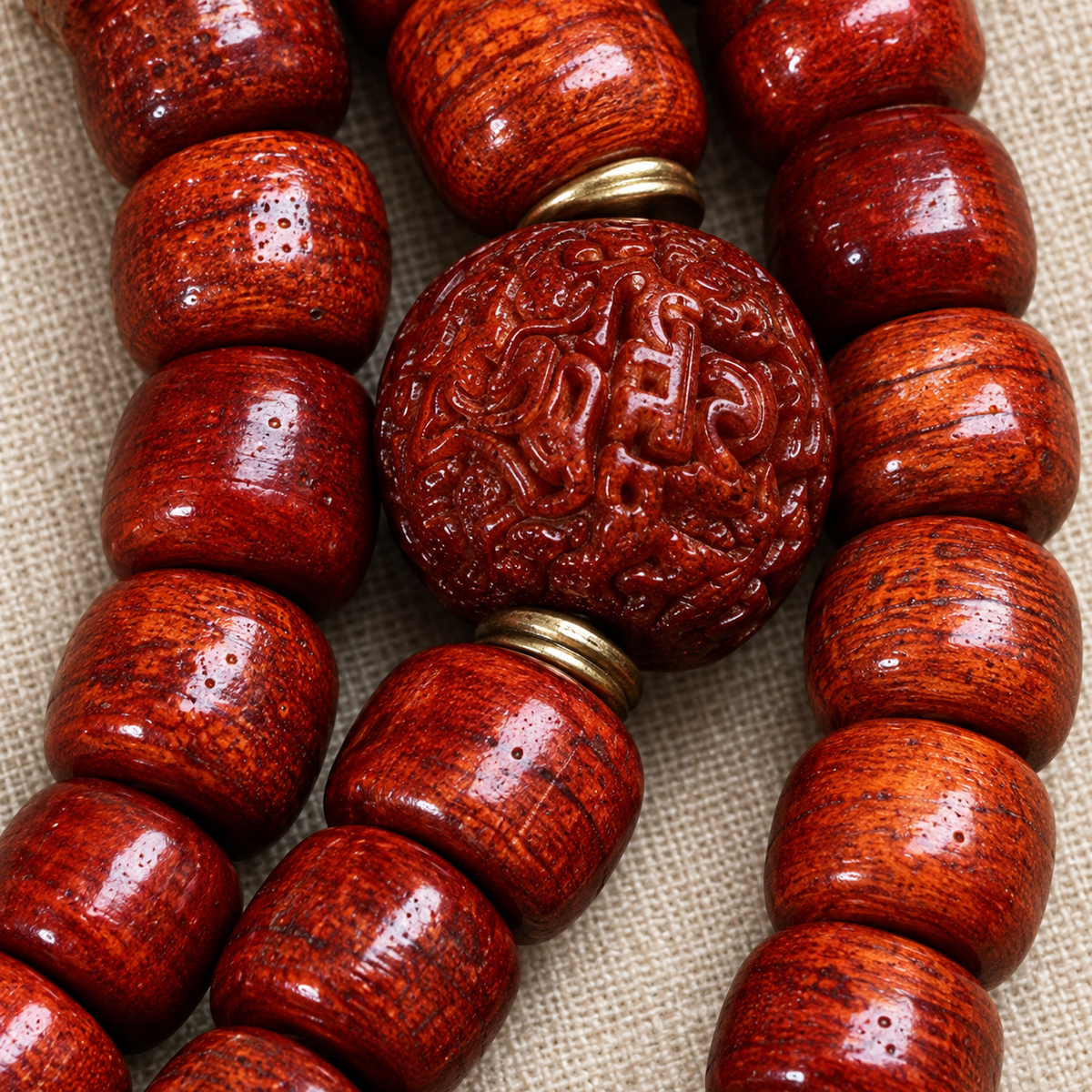 EverestArtstudios Tibetische Vintage-Knochen-Mala, 108 Tonnenperlen