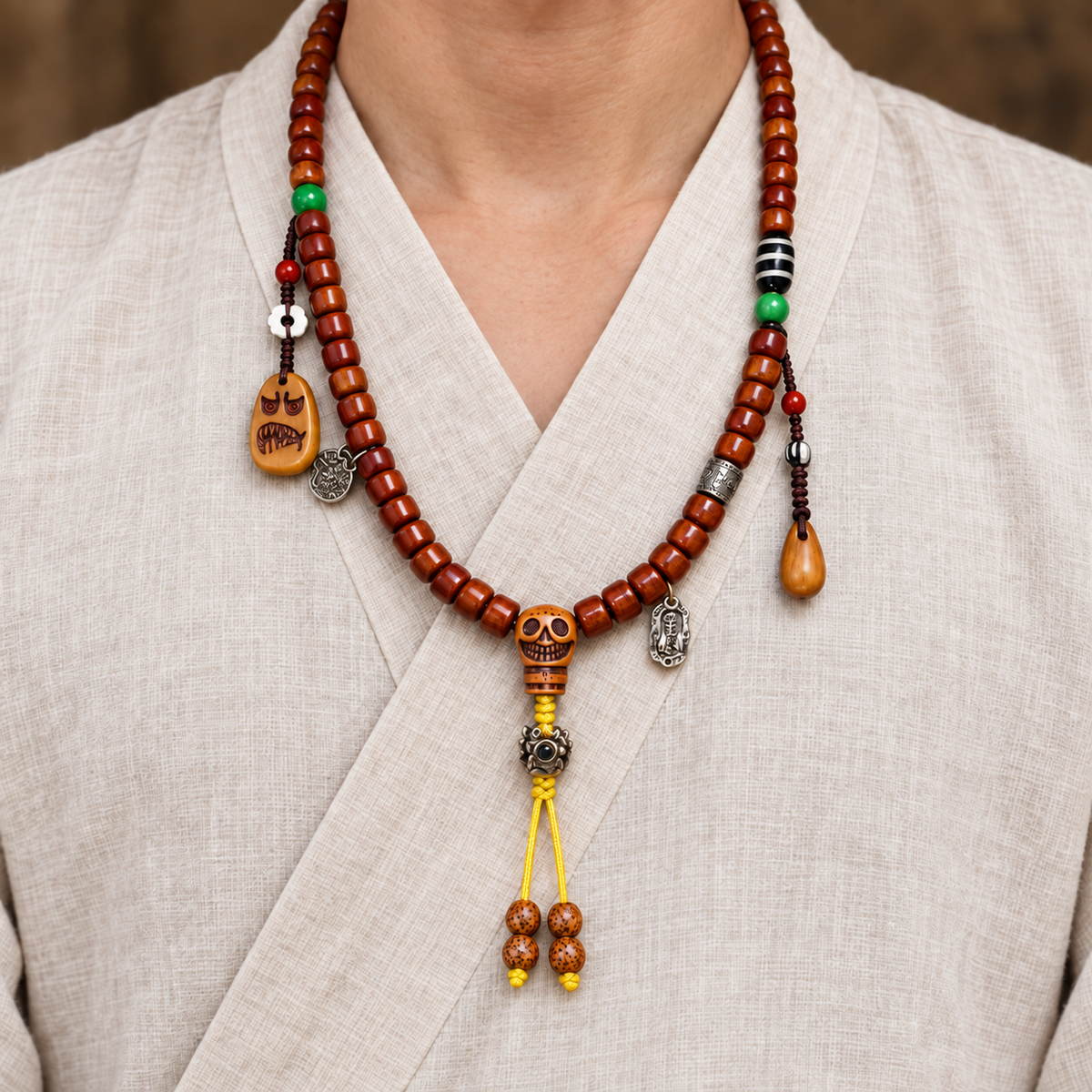 Mala yak vintage con ágata y vidrio, 108