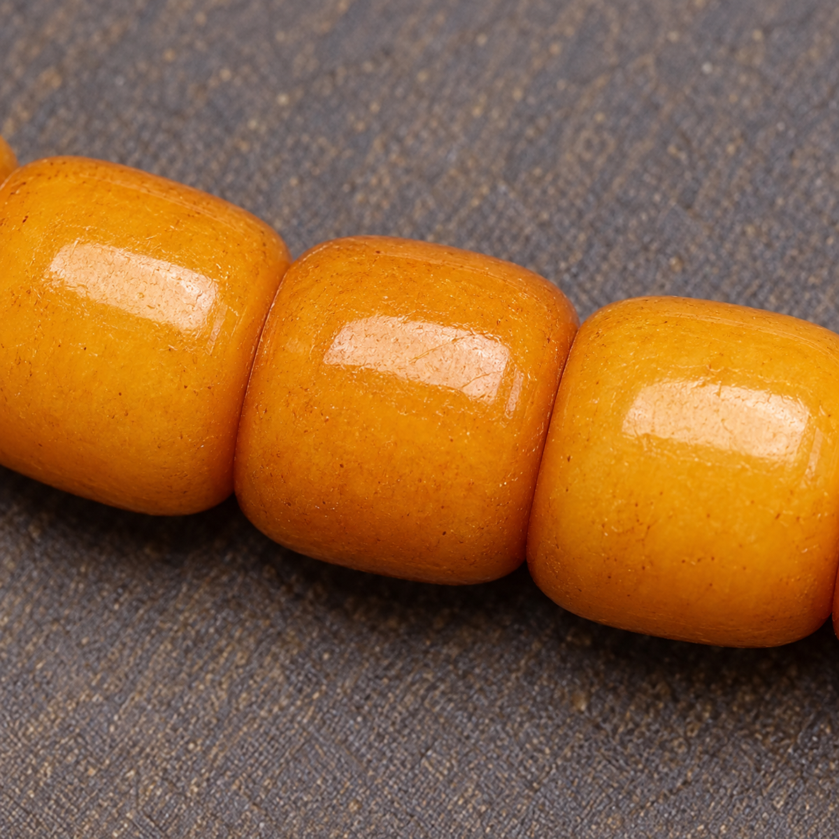 Mala de 108 cuentas de hueso de yak con Bodhi Vajra y hueso de camello