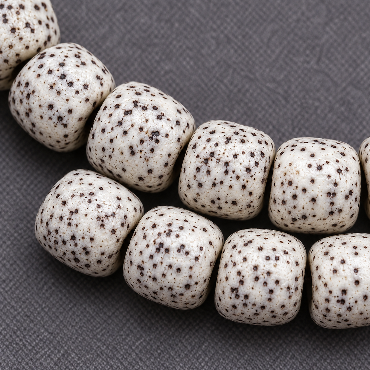 EverestArtstudios Xingyue-Bodhi-Mala, 108 Tonnenperlen/Quasten
