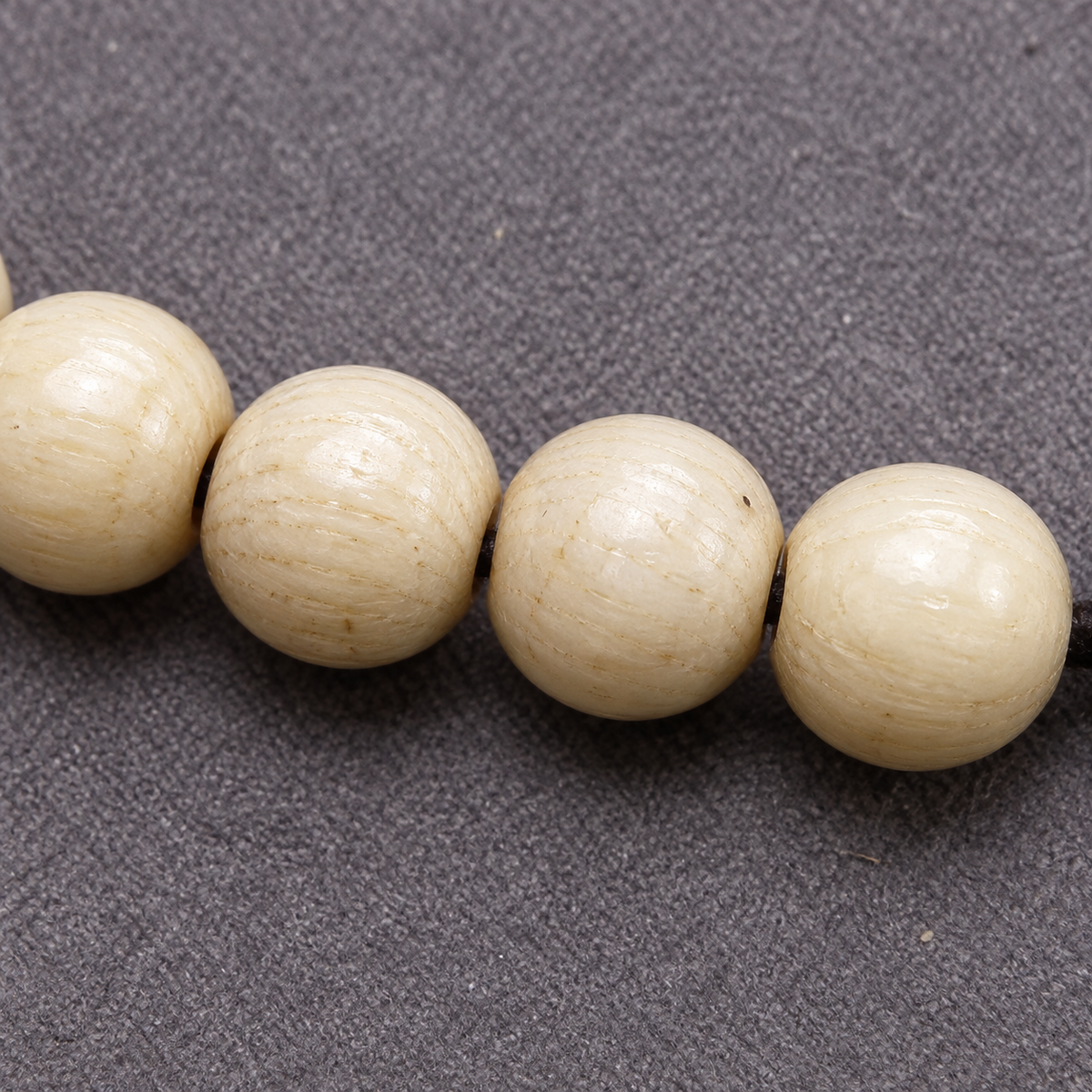 EverestArtstudios Knochen-Mala, 108 Perlen, Schutzring/Vajra