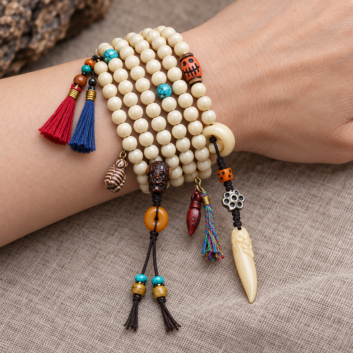 EverestArtstudios Knochen-Mala, 108 Perlen, Schutzring/Vajra