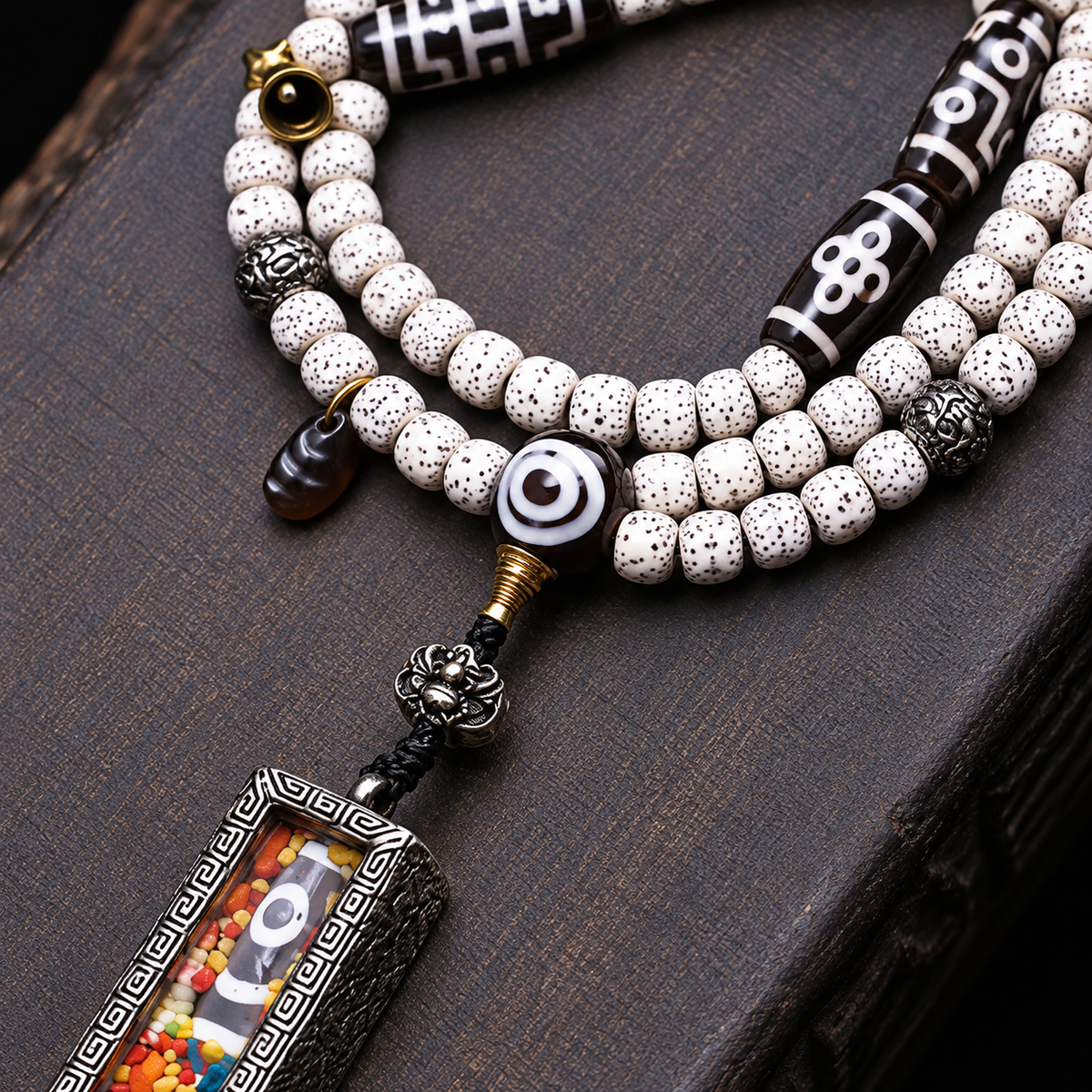 EverestArtstudios Xingyue-Bodhi-Mala, Zwei-Augen-Dzi/Ghau