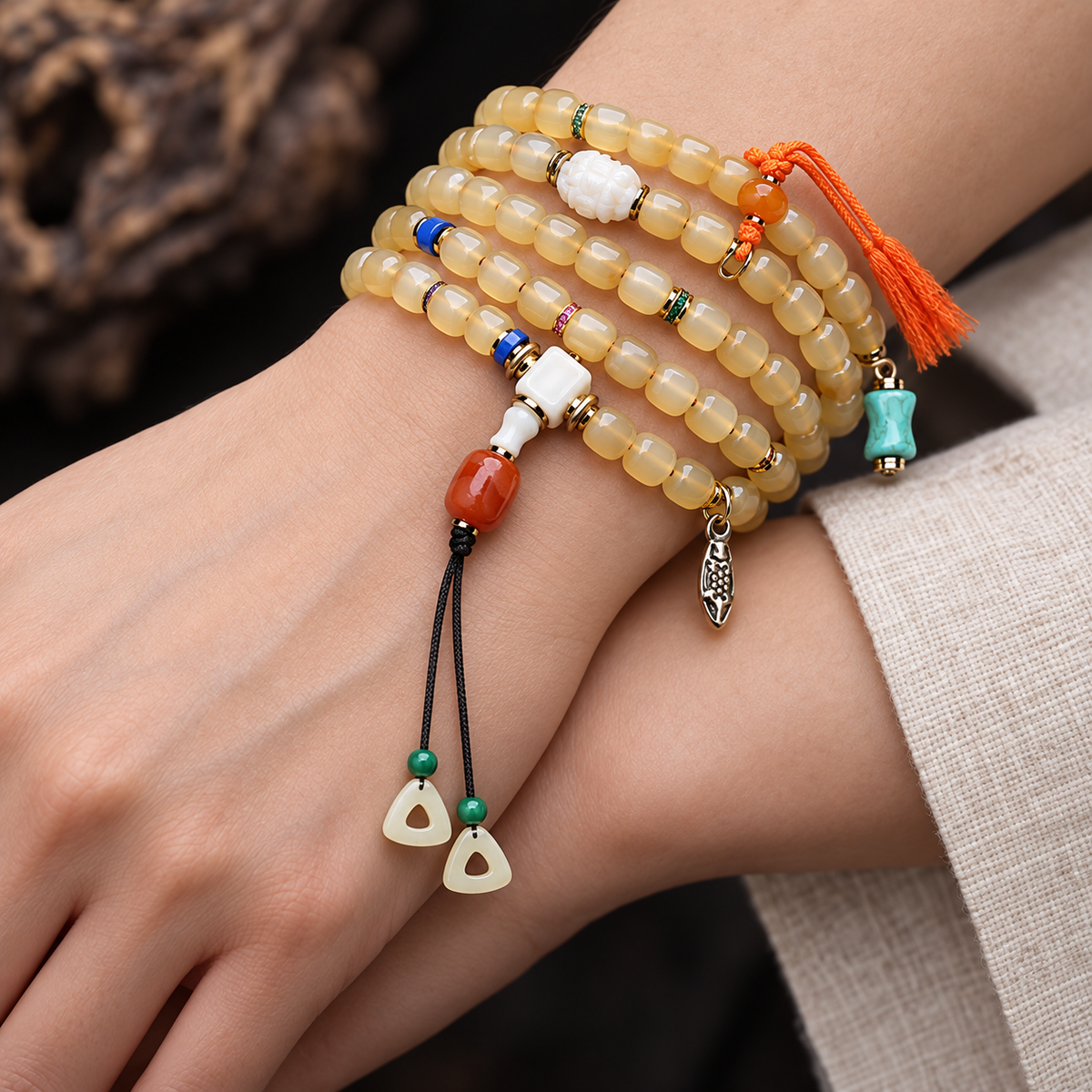 EverestArtstudios Knochen-Mala, Glas/Achat/Quasten, 108 Perlen