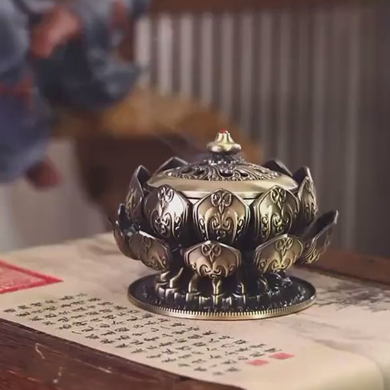 Bronze Boshan Incense Burner: Traditional Meditation Decor