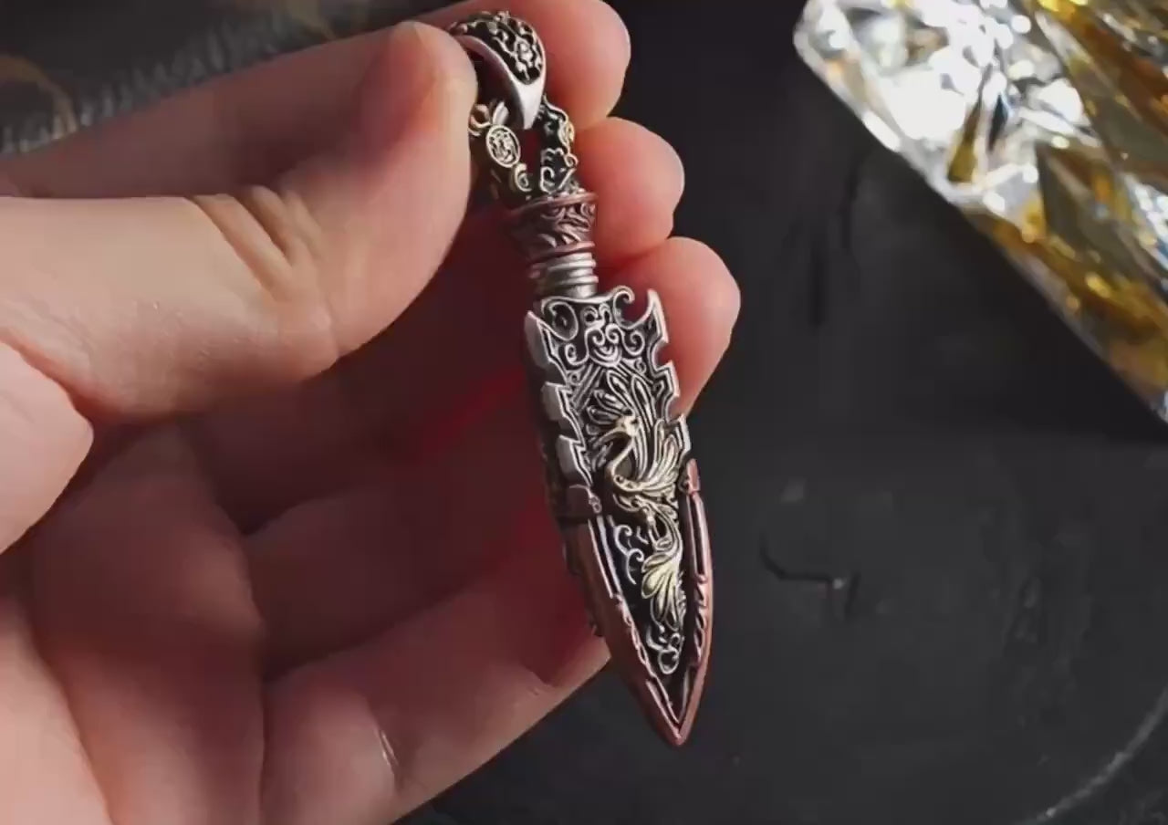 Load video: Handcrafted Brass Arrowhead Pendant Warring States-Inspired Warrior Talisman Necklace