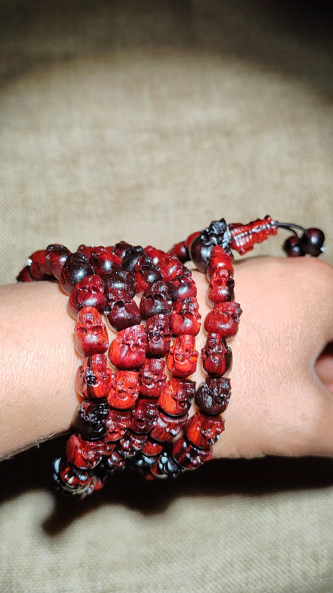 Load video: Natural Red Sandalwood Skull Mala Bracelet: Tibetan Buddhist Prayer Beads