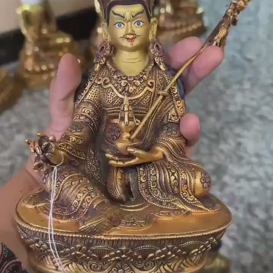 Padmasambhava (Guru Rinpoche) Statue – 23cm | Shakya Clan Inspired Buddhist Sculpture | Tibetan Himalayan Art